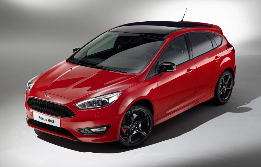  Ford Focus Black and Red 2015 года  (фото 3 из 3)